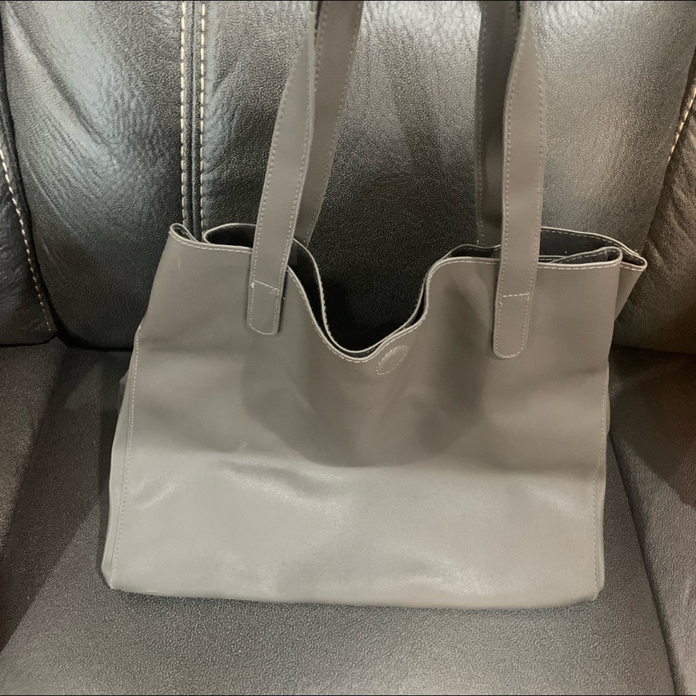 Leather tote